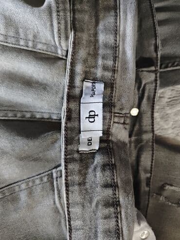 qaqa stili şalvar: Türkiyyədə alınıb.Az İstifadə olunub və səliqəli.Uzunluq 1metr — 1