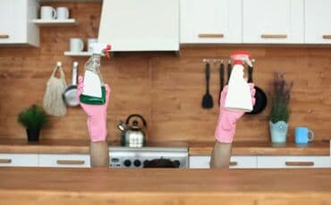 Salam.😊 Sizlərə təmizlik xidmətlərimizi təklif edirəm: (Həyət evi