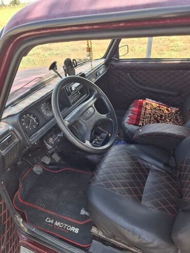 disklər r14: Model: Lada 2107 (sedan) Rəng: tünd bordo Kuzov: 4 qapılı, klassik — 8