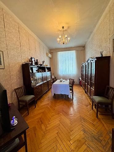 Daşınmaz əmlak: Bakı, 2 otaqlı, Köhnə tikili, m. Nizami, 65 kv. m — 2