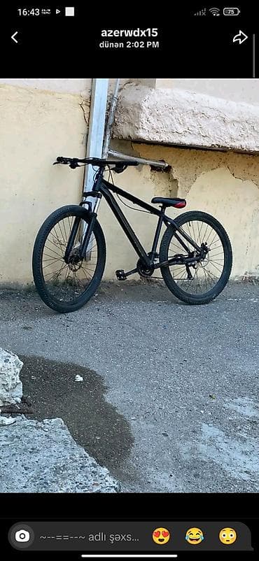 Şəhər və yüngül off-road üçün uyğun dağ velosipedi. - Rəng: qara, mat