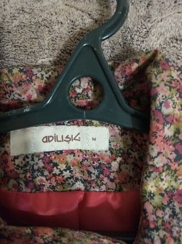 женская куртка: 1.Куртка женская размер м
2 песец натуральный — 3