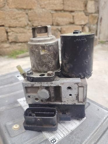 hereket sensoru: Toyota prius ABS əla vəziyyətdədir 1 zamanetnen verirem bu qiymətə — 1