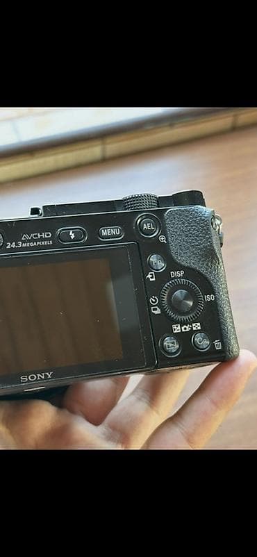 iphone 6 satiram tecili: İdeal vəziyyətdə Sony A6000 seriyasına aid fotoaparat. 16-50mm lens və — 3