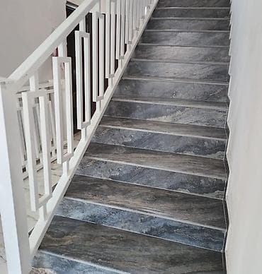 yari tikili: Pirşağida həyit evi satilir.mansardli yari remont.real aliciya endirim — 7