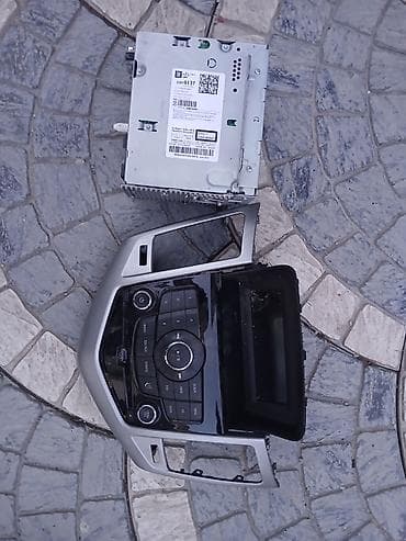 andorid tv box: Maqnitol, AUX, ABŞ — 3