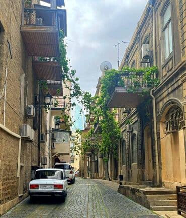 аренда квартир в баку без посредников: İcəri şəhər metrosuna 2 mertebeli binanın 2-ci mərtəbəsində yerləşən — 2