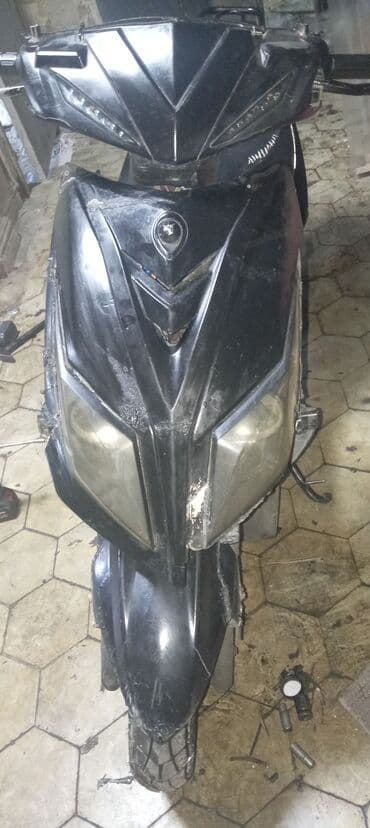 Мотоэкипировка: Satılır: Şəhər içi istifadə üçün kompakt skuter - Korpus: qara — 5