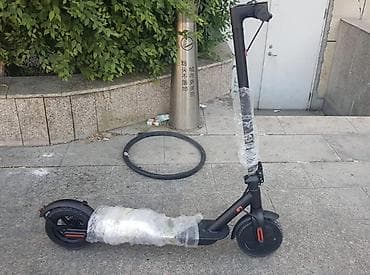Elektrik skuter – qatlana bilən, şəhər içi gedişlər üçün. Heç
