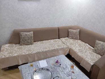 işlənmiş uqlavoy divan: Künc divan, İşlənmiş, Açılmayan, Bazalı, Parça — 1