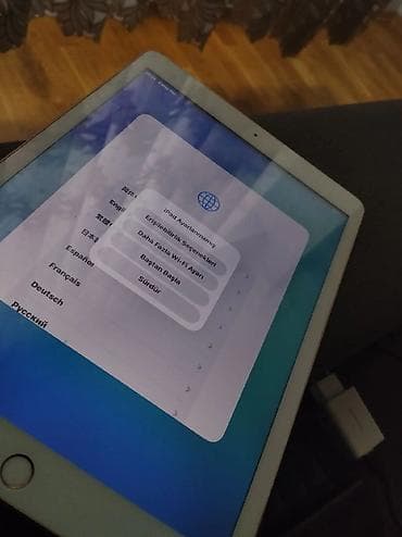 kredit telefonlar ayfon: İşlənmiş Apple iPad 8 (2020), 9,7", 64 GB, Ünvandan götürmə — 8