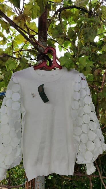 детские велюровые костюмы: Qadın geyimləri paketi 1) Qırmızı məxməri idman dəsti: - Kapüşonlu — 3