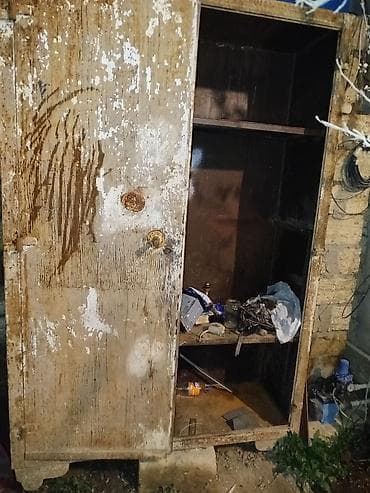 işlənmiş stul: Metall şkaf – sənaye/ təsərrüfat üçün - Material: qalın metal — 1