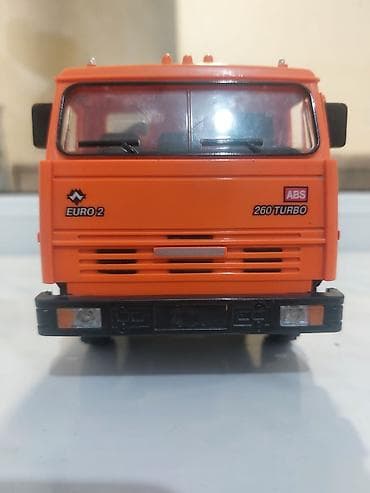 KAMAZ 6520 T yanacaq/su sisternli yük maşını oyuncaq modeli real — 5