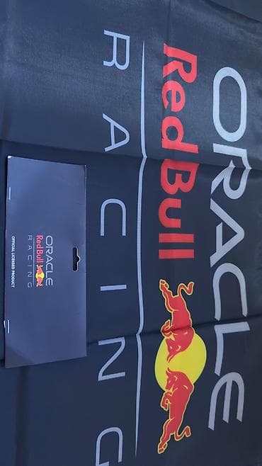 Личные вещи: Ferrari (S) 150AZN Redbull (S) 150AZN Aston Martin (XXL) 150AZN — 7