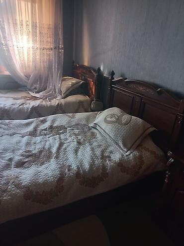 Satılır: Klassik üslubda mebel dəsti 2 eded kravat 1 neferlik Kunc — 5