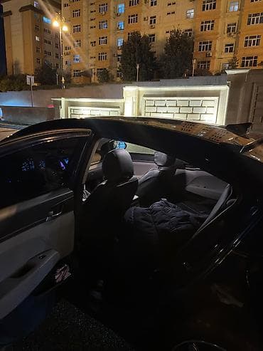 bmw 320 2000: Hyundai Elantra: 2 l | 2016 il Sedan — 7