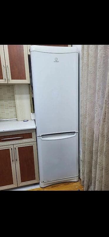 fre aparatı: 2 qapılı Indesit Soyuducu Satılır, rəng - Ağ — 2