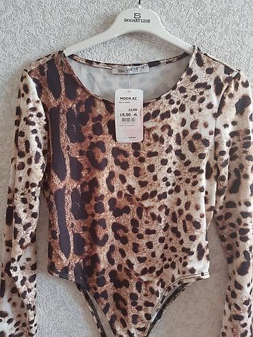 Xanım koftası. Yenidi. 36, 38 razmerlərə gedir. Hədiyyə vermək üçün lalafo.az -da Xanım koftası. Yenidi. 36, 38 razmerlərə gedir. Hədiyyə vermək üçün