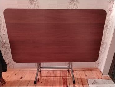 Balkon masası, Qatlanan, Dördbucaq masa