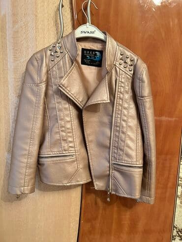 kurtka uşaq: Uwaq ucun koja kurtka 28 azn satilir 6-7 yaw 1defe geyinilib — 2