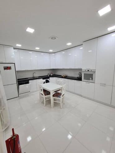 yeni evlər: 200 kv. m, 4 otaqlı — 7