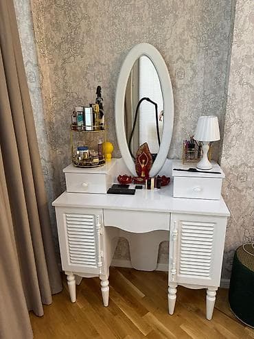 Yeni kimidir cox az istifade olunub 550 ye satilir qirig falan yoxdur