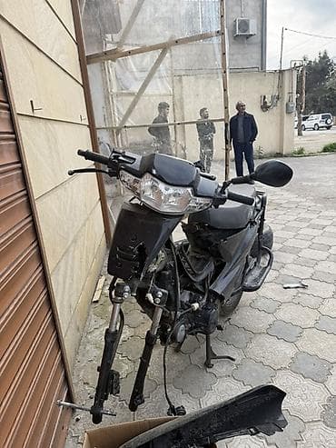 Moped MOON – ehtiyat hissələri üçün Təsvir: - Marka/model: MOON