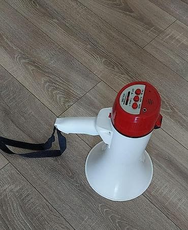 səs guclendirici: Miqrofonlu səsgücləndirici megafon - Rəng: ağ korpus, qırmızı üst — 2