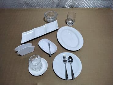 сдам контейнер на ортосайском рынке: Kirayə qab-qacaq. Stol stul icarəsi,qablar,ağ servis qablar. Ad — 3