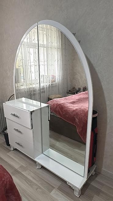 Komodlar: Güzgülü — 1