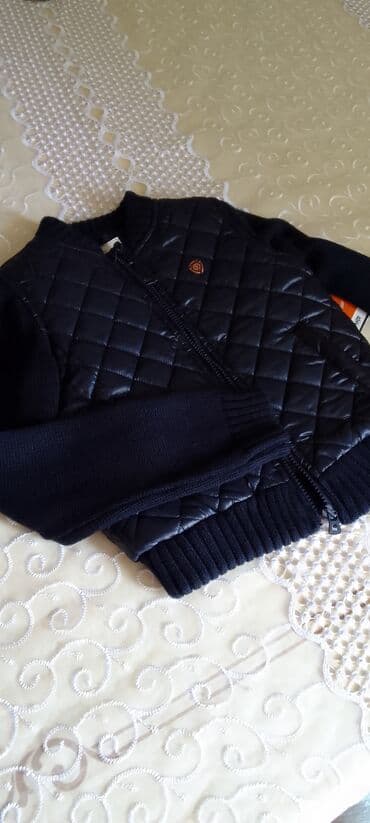 детская новая куртка: Godekce yenidir. Panco firmasi. 3-4yawa.qollar toxunma.ici astarli — 6