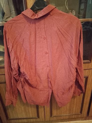 is geyimi: Təzə Qadın köynəyi – açıq qırmızı/çəhrayımtıl ton, incə ağ zolaqlı və — 2