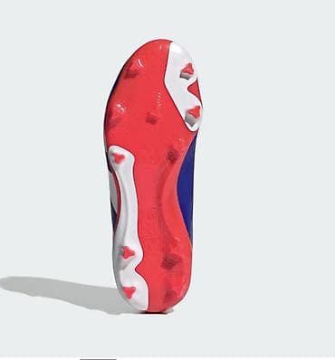 100% originaldır. İngiltərədən adidas mağazasından alınıb. Predator — 5