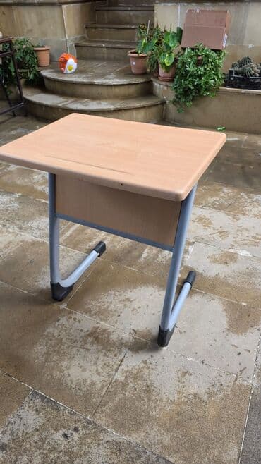 mektebli xoncalari: Oğlan və qız üçün, Siyirməsiz, Parta, Stulsuz — 1