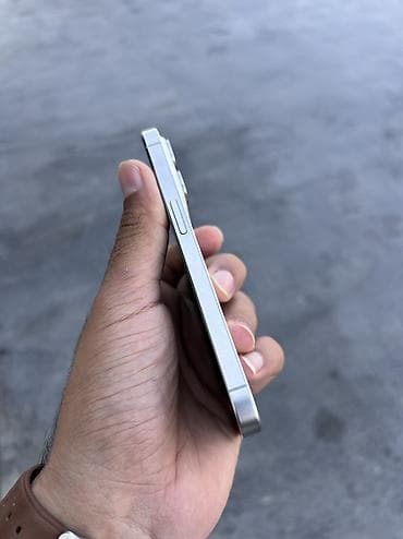Мобильные телефоны и аксессуары: IPhone 15 Pro, 128 ГБ, White Titanium, Гарантия, Беспроводная зарядка, Face ID — 5