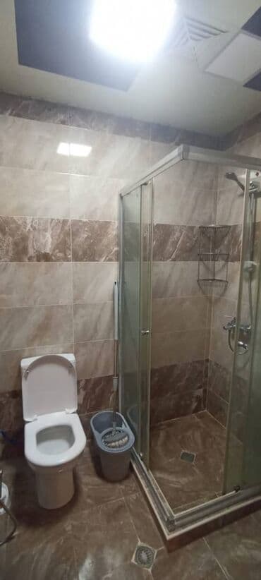 masazır kiraye evler: Yeni Günəşli D massivi 18 Xəzər İnşaat 2-də 17 mərtəbəli binanın — 2