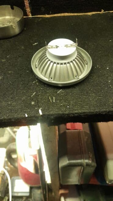 ucuz radiatorlar: Məhsul: LED spot lamp (AR111/G53 tipli) Xüsusiyyətlər: - Ön hissədə — 2