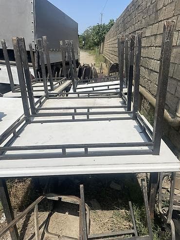 stol stul kirayesi: Metal karkaslı masa və stul dəsti 8 ədəd stol hərəsində 2 ədəd stul — 1