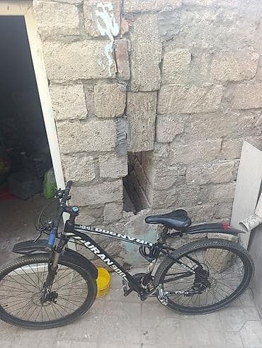velosipet gence: URAN 900 dağ velosipedi - Çərçivə: yüngül ərintidən, 26" təkər ölçüsü — 2