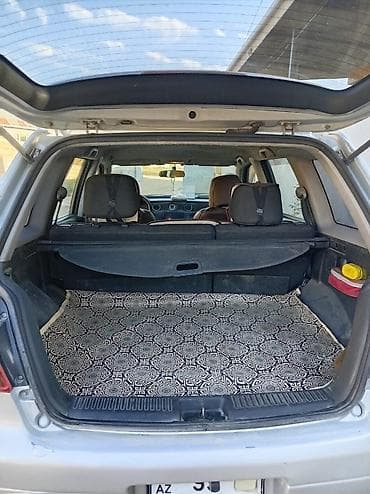 maped satiram: Mitsubishi Airtrek, gümüşü rəng, 5 qapılı krossover/SUV. Texniki və — 3