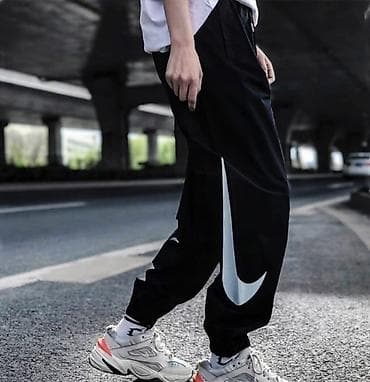 Salam is varsa deyin Bakida zada meyvelide yuk vurmaq yuk boşaltmaq