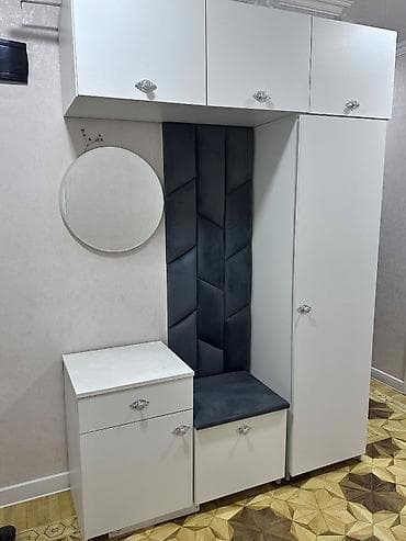 Dehliz mebeli ela vezyetdedi ayaqqabi ve paltar asmaq ucun yeri var 1 — 3