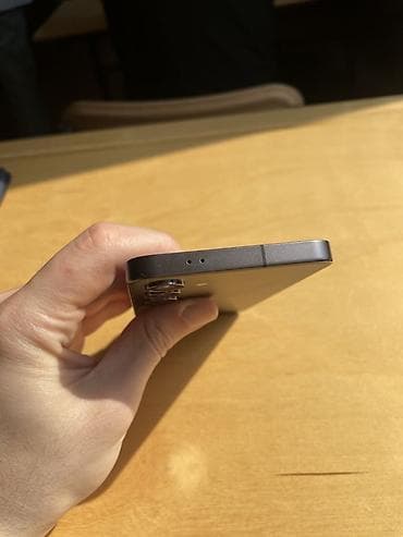kondinoner islenmis: Samsung Galaxy S24, 256 GB, rəng - Gümüşü, Simsiz şarj — 4