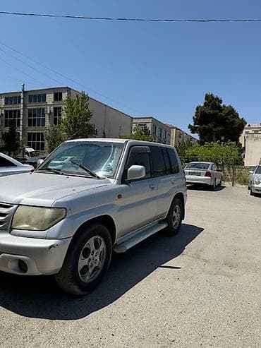 bmw x5 disk: Mitsubishi Pajero IO, gümüşü rəngdə, 5 qapılı kompakt SUV. Texniki və — 5