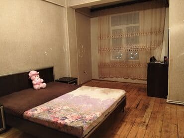 снять квартиру на баилово: Mənzil – çoxmərtəbəli binada orta mərtəbə, Heydər parkının duz yani — 12