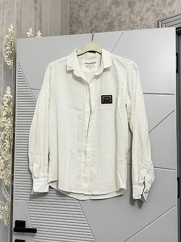 Ağ rəngli uzunqol köynək - Klassik yaxalıq, düyməli bağlanma - Döş