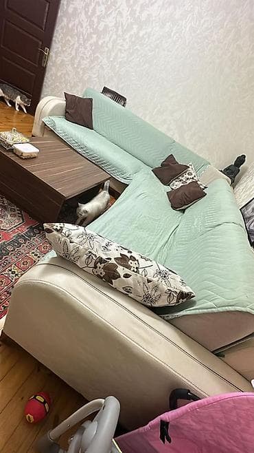 Divan və kreslo dəstləri: Künc divan dəsti - L‑şəkilli, geniş oturacaq sahəsi və dərin — 3