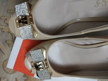 туфли с силиконовыми вставками: Туфли, Размер: 37, Б/у — 2