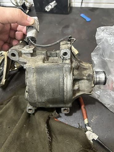 disk teker 14: Kondisioner Kompressoru Toyoto Corolla 1.4 benzin kompressor isleyir — 2